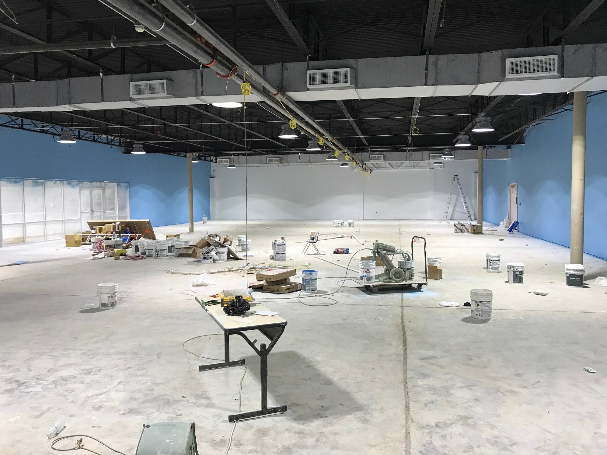 Lighting Job Complete with 300W Round High Bay Lights 21 LED