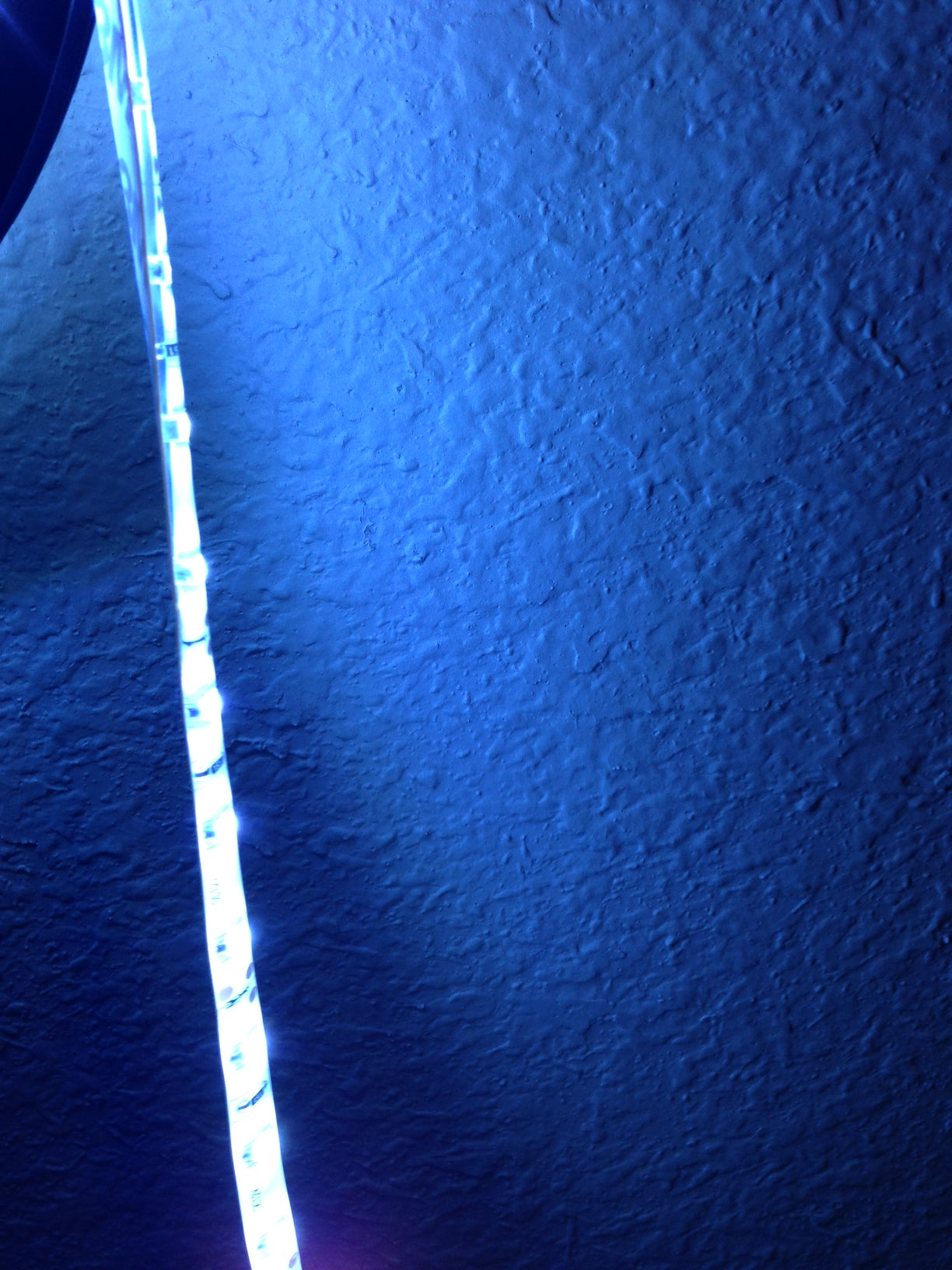 20,000K White 100 lumens/ft LED Light Strip