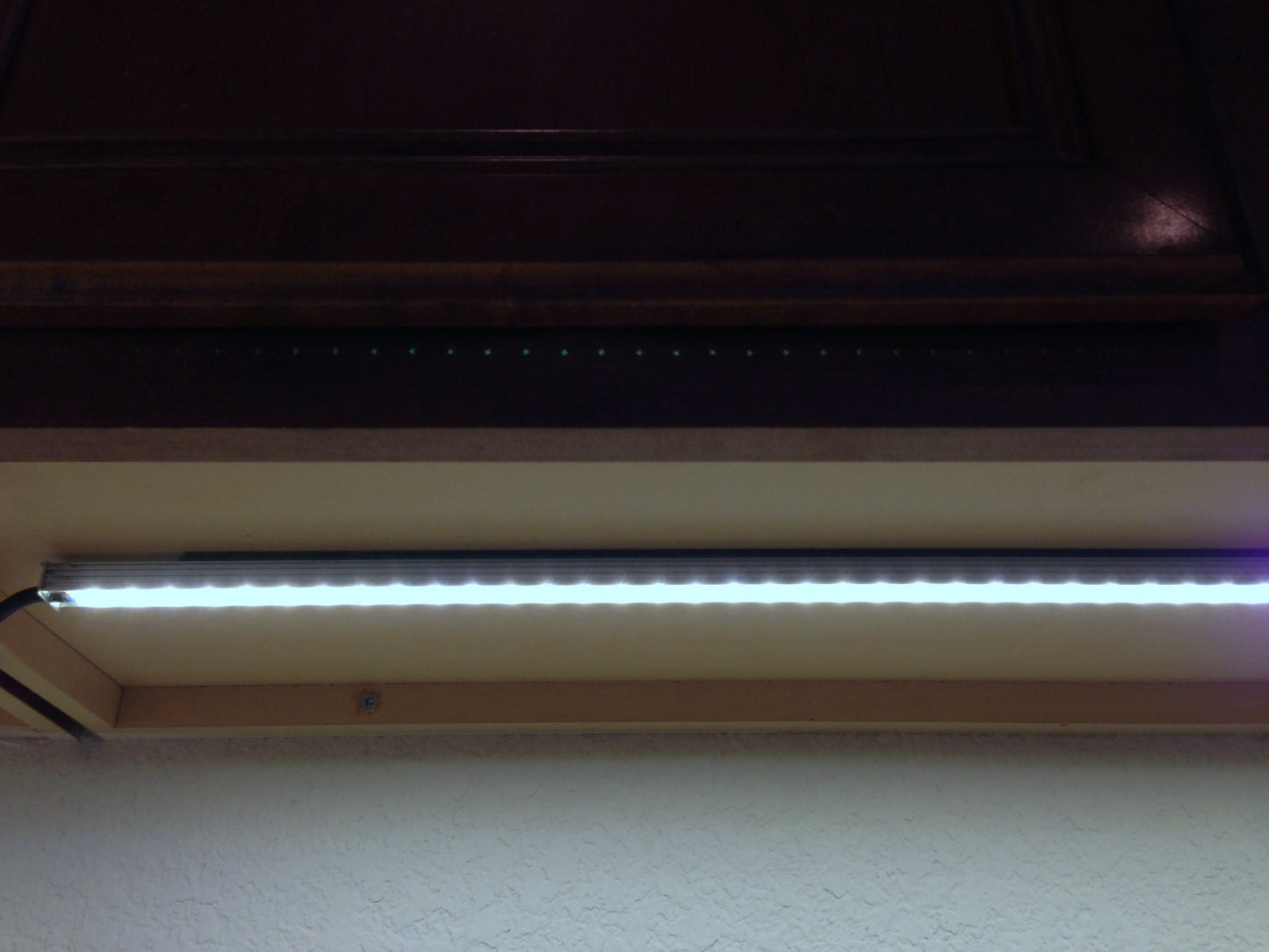 Cool White Professional LED Light Bar 6W per Ft